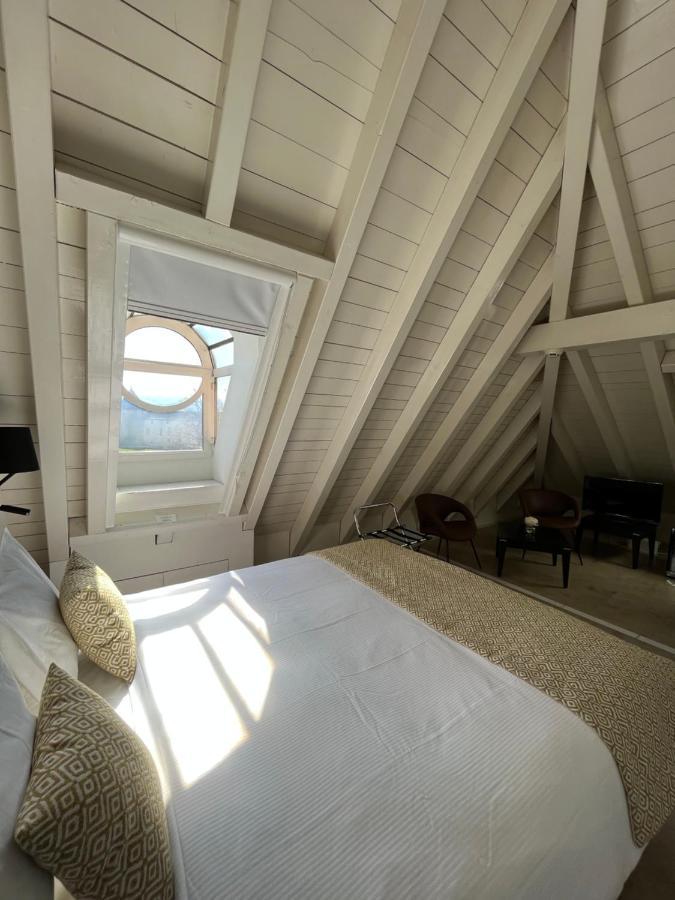 L'Hôtel by Hostellerie du Château Rolle Extérieur photo