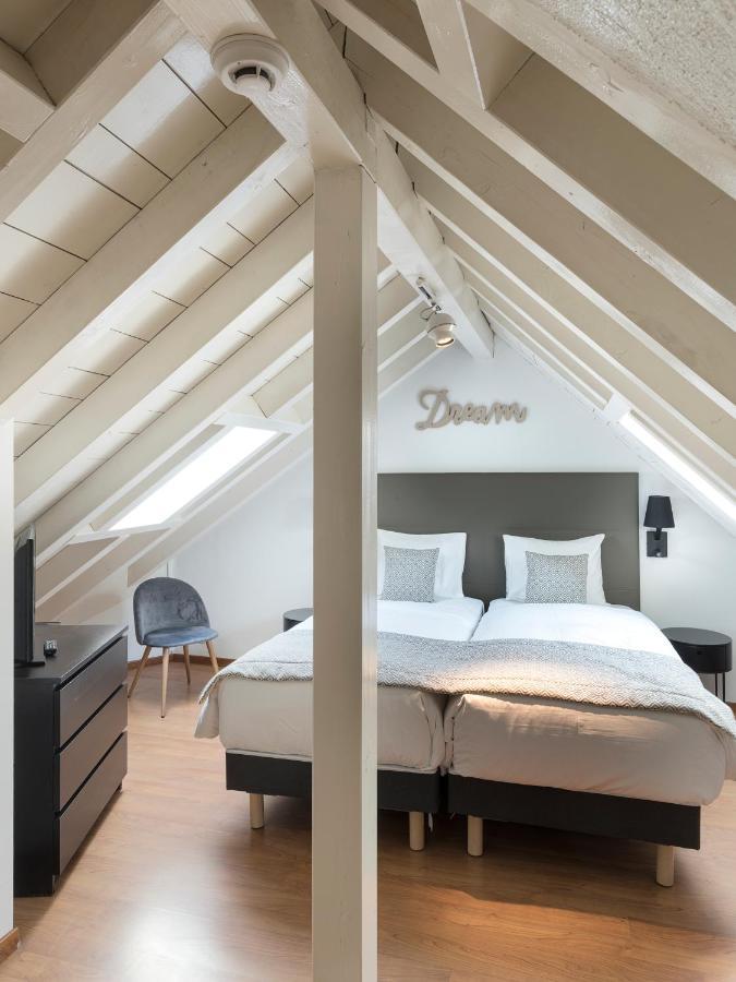 L'Hôtel by Hostellerie du Château Rolle Extérieur photo