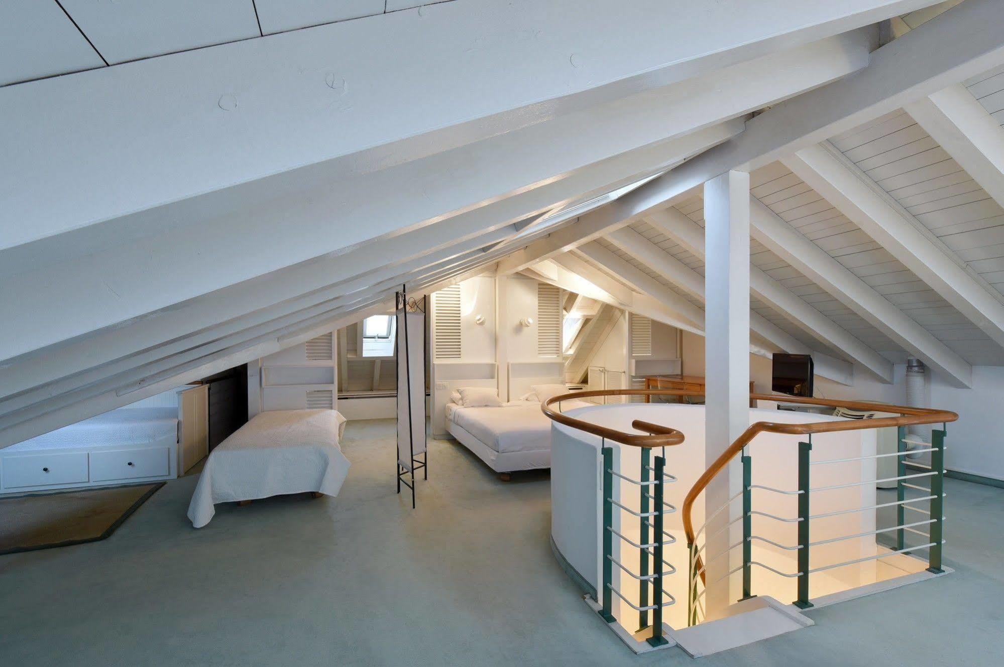 L'Hôtel by Hostellerie du Château Rolle Extérieur photo