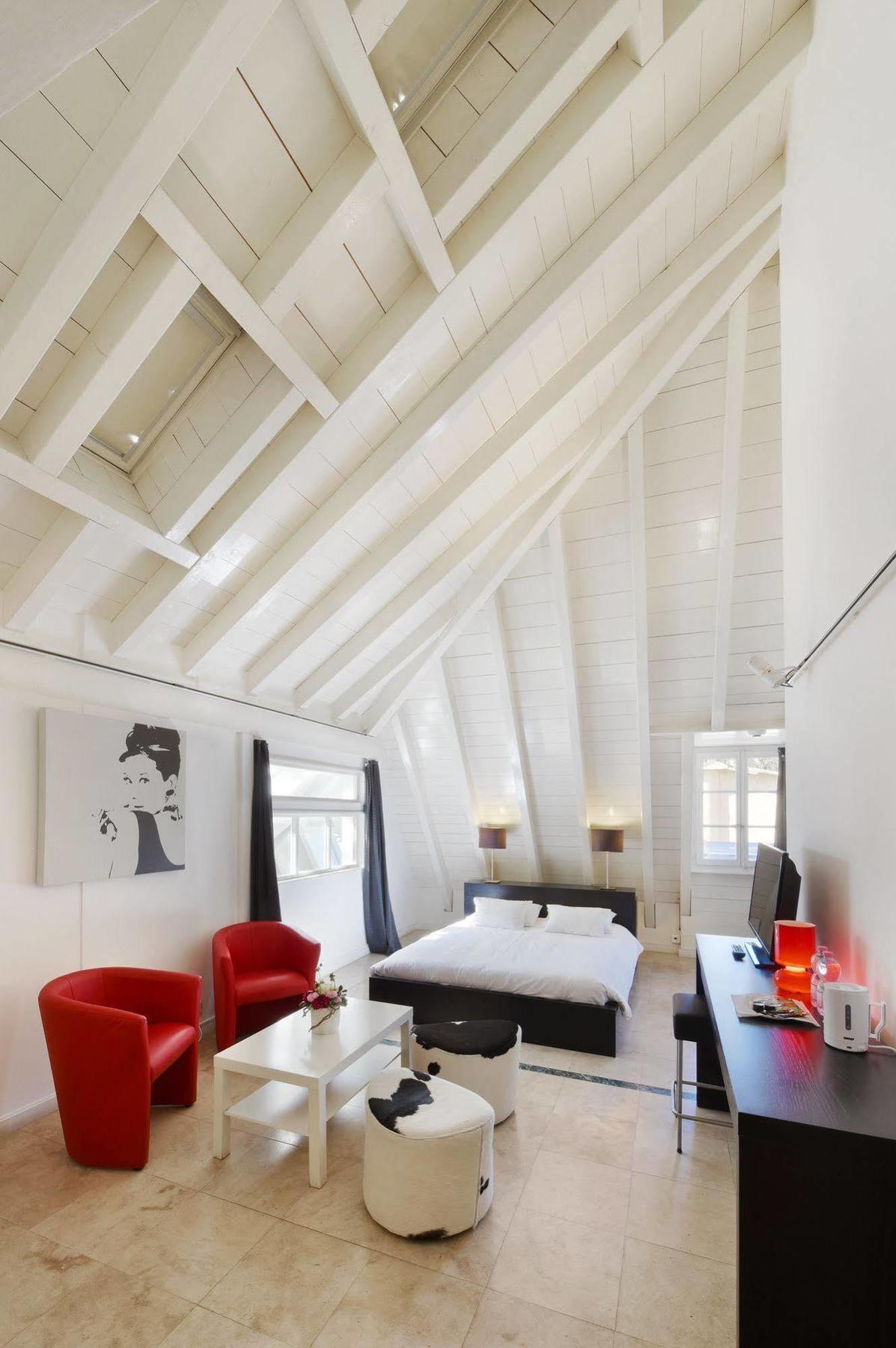 L'Hôtel by Hostellerie du Château Rolle Extérieur photo